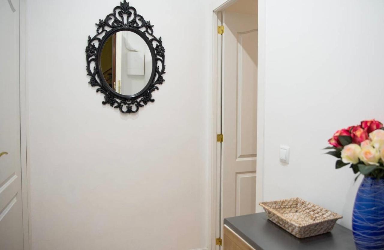 Eixample Apartments - Pova บาร์เซโลนา ภายนอก รูปภาพ