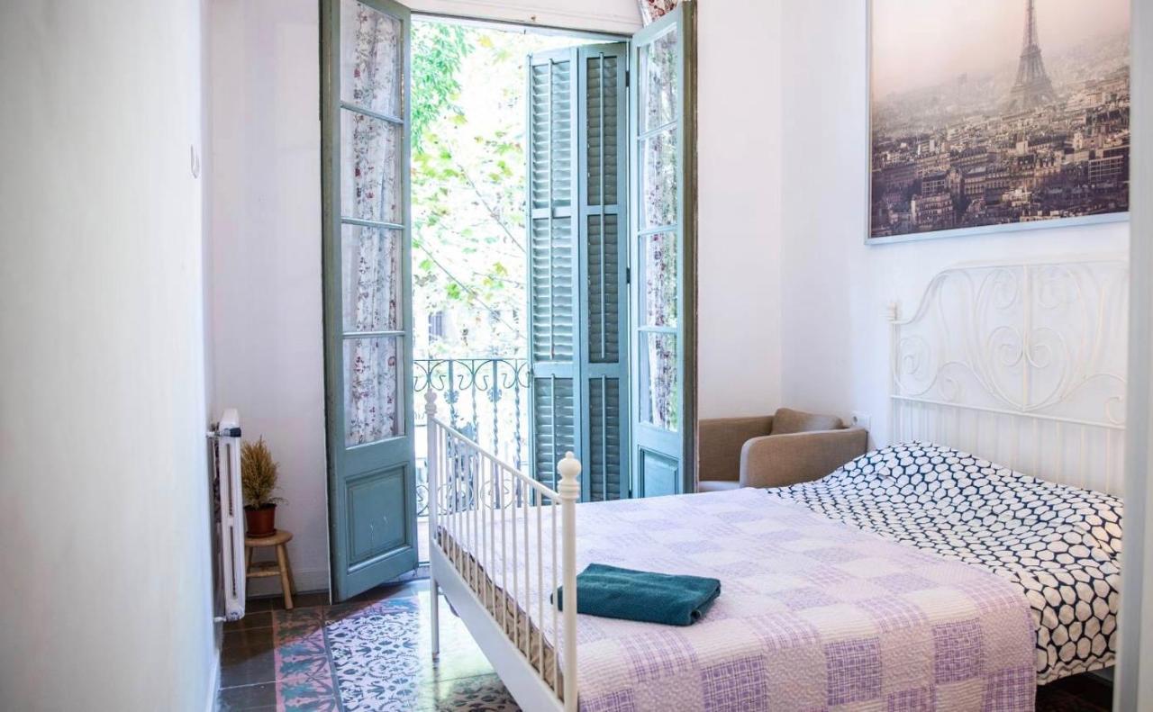 Eixample Apartments - Pova บาร์เซโลนา ภายนอก รูปภาพ