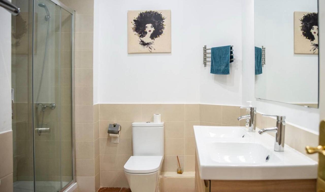Eixample Apartments - Pova บาร์เซโลนา ภายนอก รูปภาพ