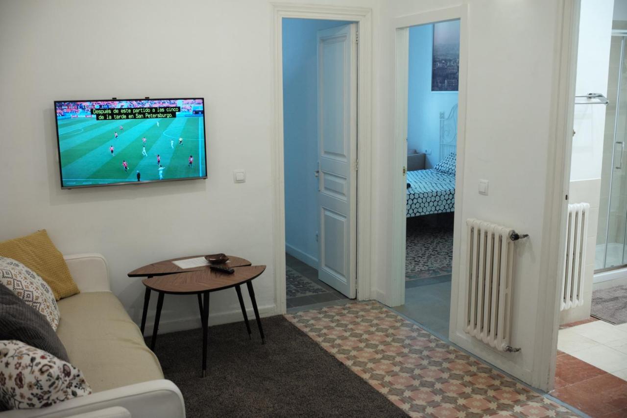 Eixample Apartments - Pova บาร์เซโลนา ภายนอก รูปภาพ