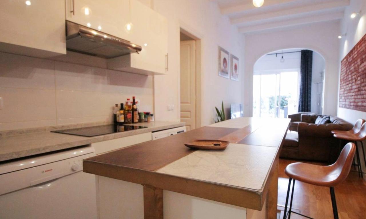 Eixample Apartments - Pova บาร์เซโลนา ภายนอก รูปภาพ