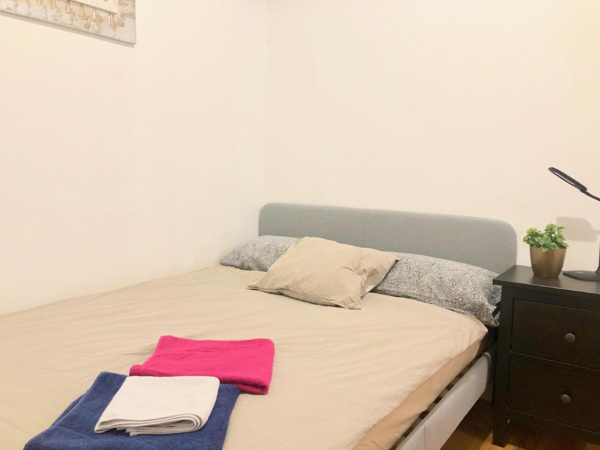 Eixample Apartments - Pova บาร์เซโลนา ภายนอก รูปภาพ
